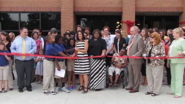 Tenn. elementary students handcuffed
