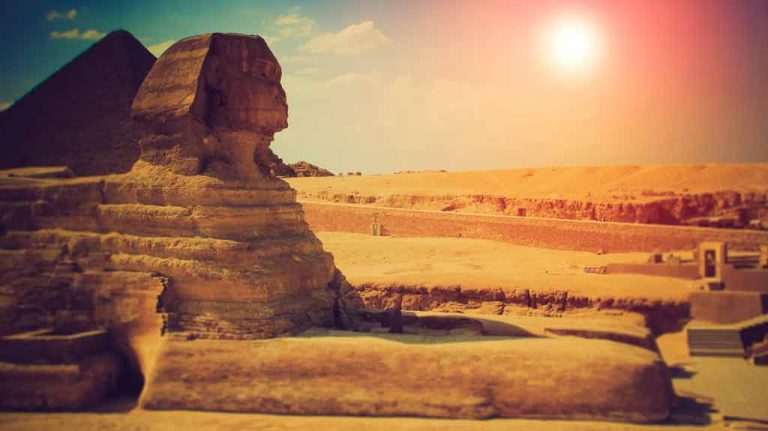 Egyptians cheat on exam to get into college