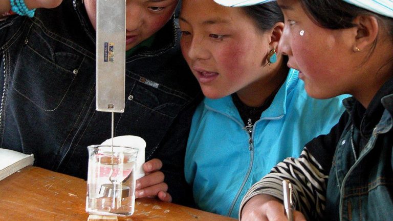 Blogger has tips for teaching ELLs about science