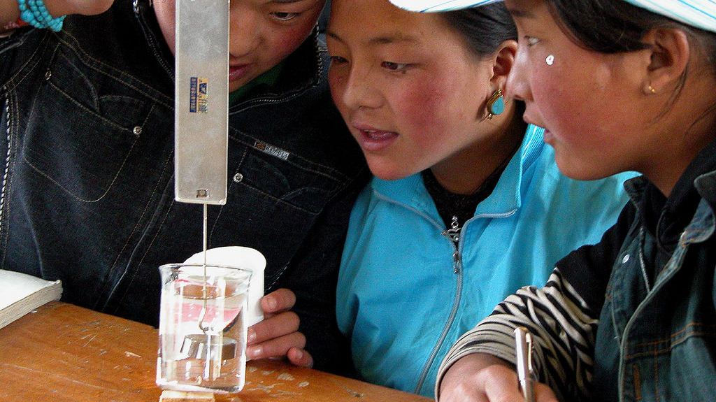 Blogger has tips for teaching ELLs about science