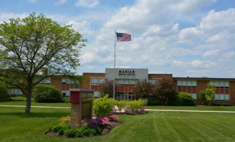 Supt. fired at a Catholic school in Woodstock