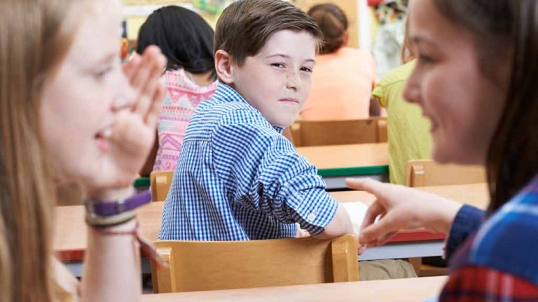 Helping ‘mean girls’ can also help the boys