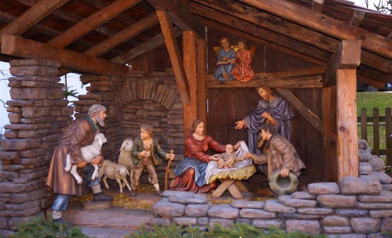 Christmas program didn’t violate 1st Amendment