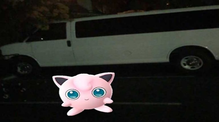 News flash: Pok&eacute;mon GO is distracting