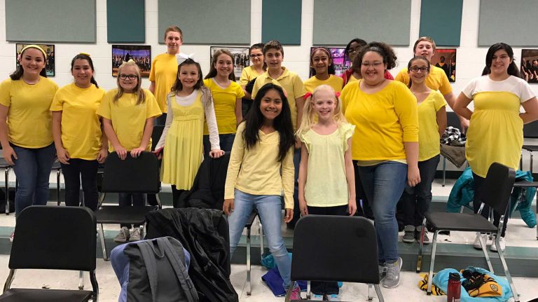 No matter how small, Elk Grove sings