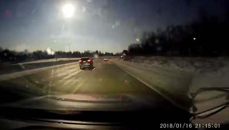 Michigan residents see a meteor come to Earth