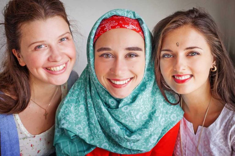 On intertwining religion and education in high school