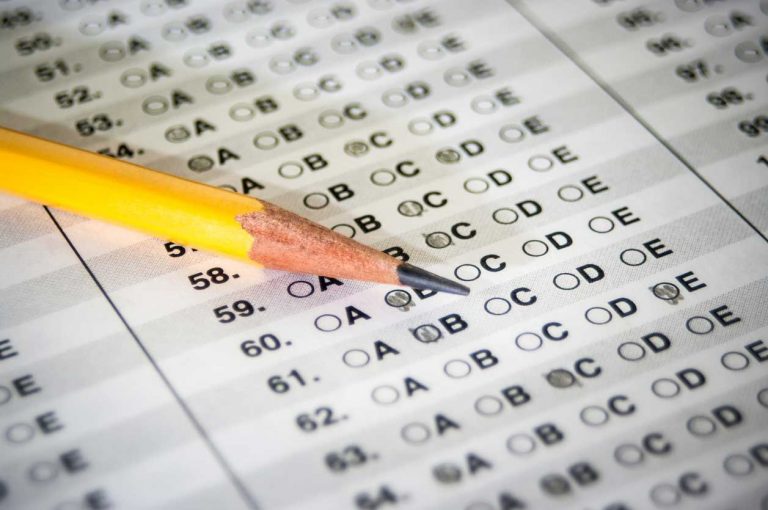 IL brings 1000s back to school for SAT exam