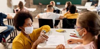 An everlasting in-person / e-learning debate