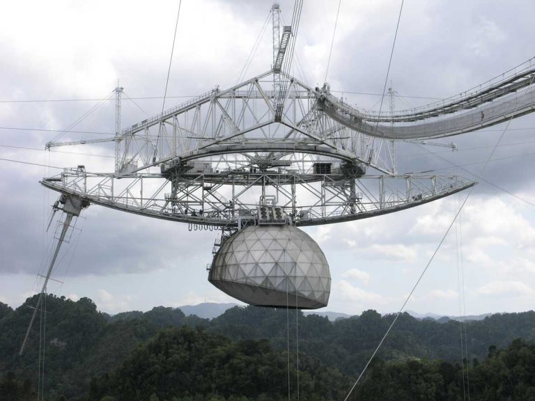 NSF decommissions a huge radio telescope