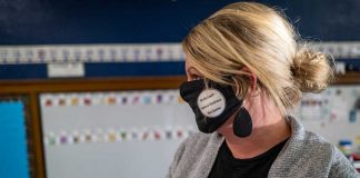 Reopening dilemma persists in the U.S.