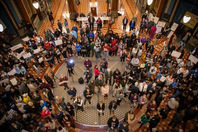 desmoines-gun-protest-jan-2024